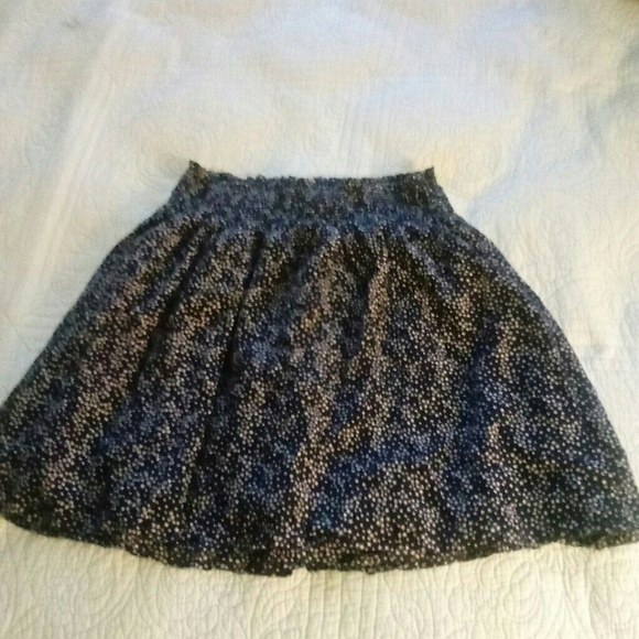 Star-patterned skirt - Picture 3 of 3